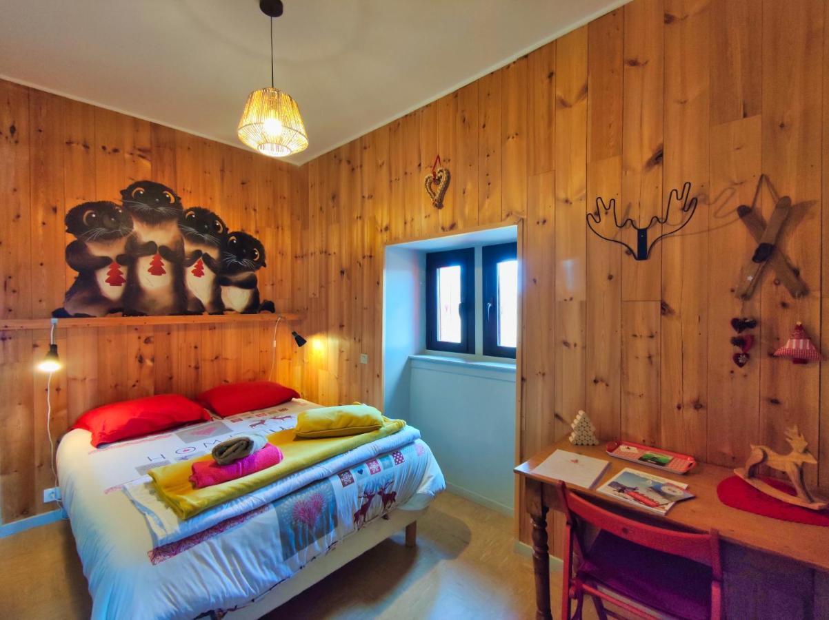 Le Sapin Rouge - Restaurant - Bar - Chambres D'Hotes Artigues  Εξωτερικό φωτογραφία