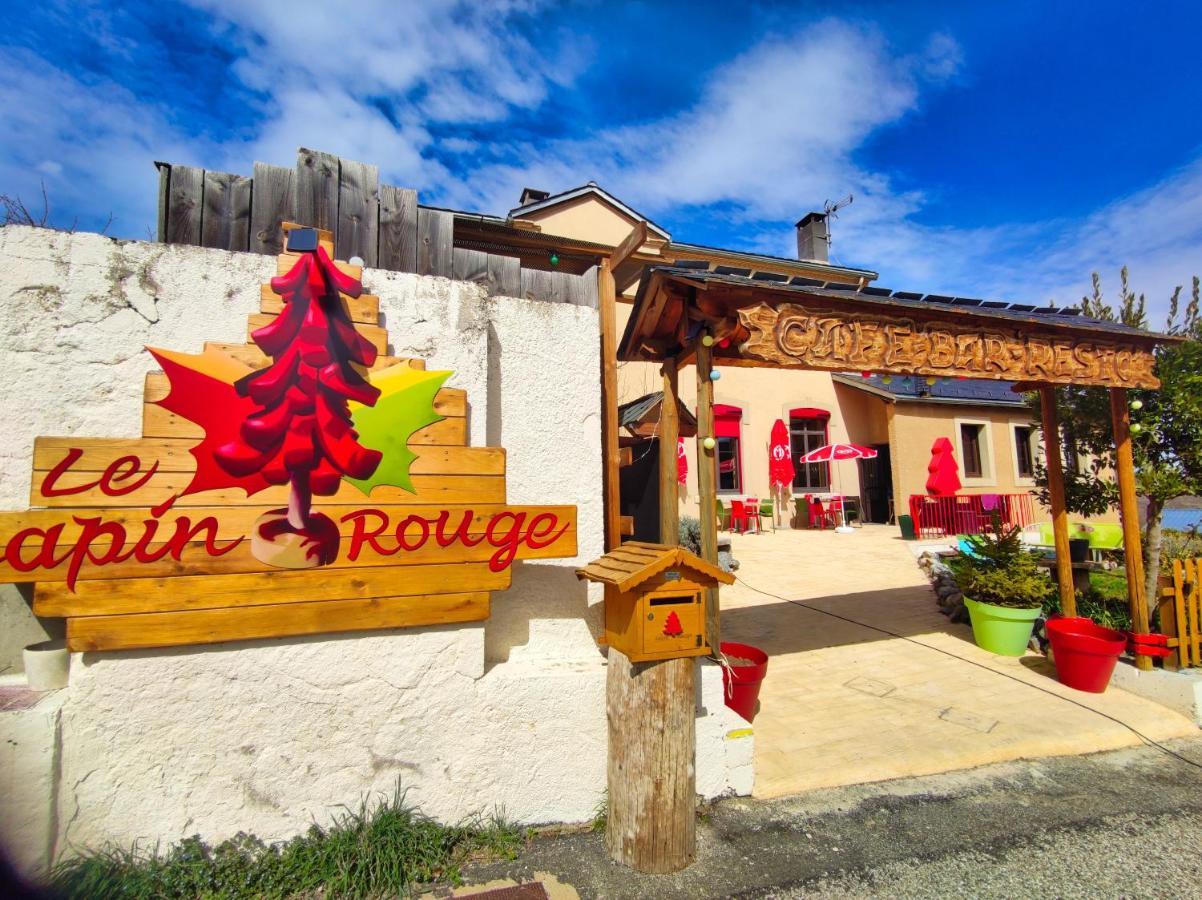 Le Sapin Rouge - Restaurant - Bar - Chambres D'Hotes Artigues  Εξωτερικό φωτογραφία