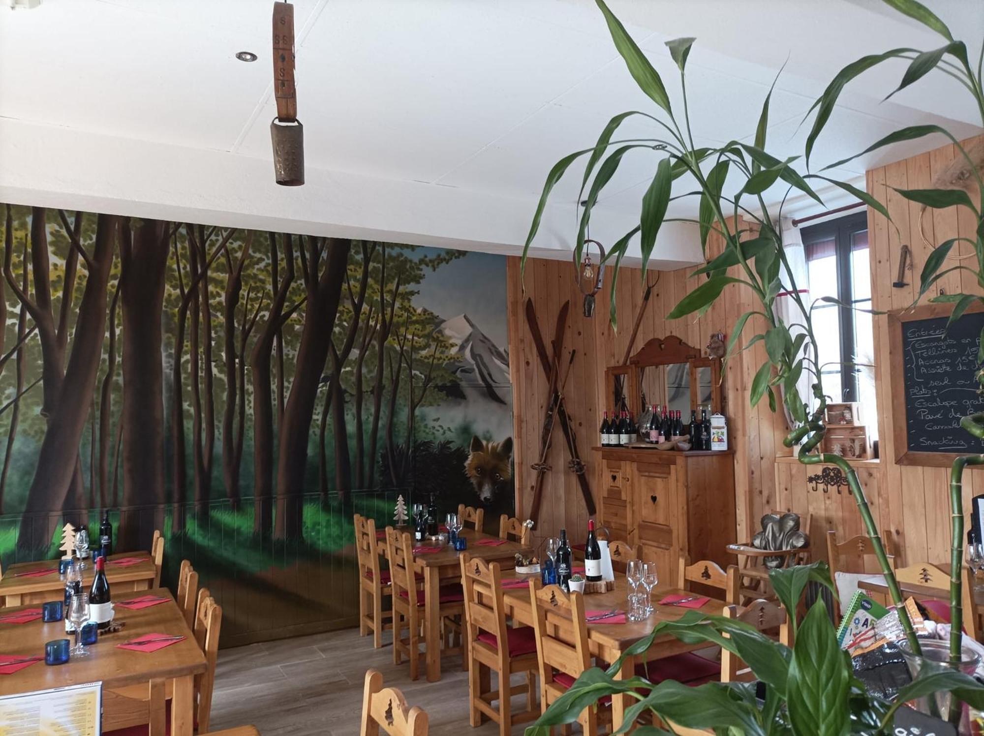 Le Sapin Rouge - Restaurant - Bar - Chambres D'Hotes Artigues  Εξωτερικό φωτογραφία