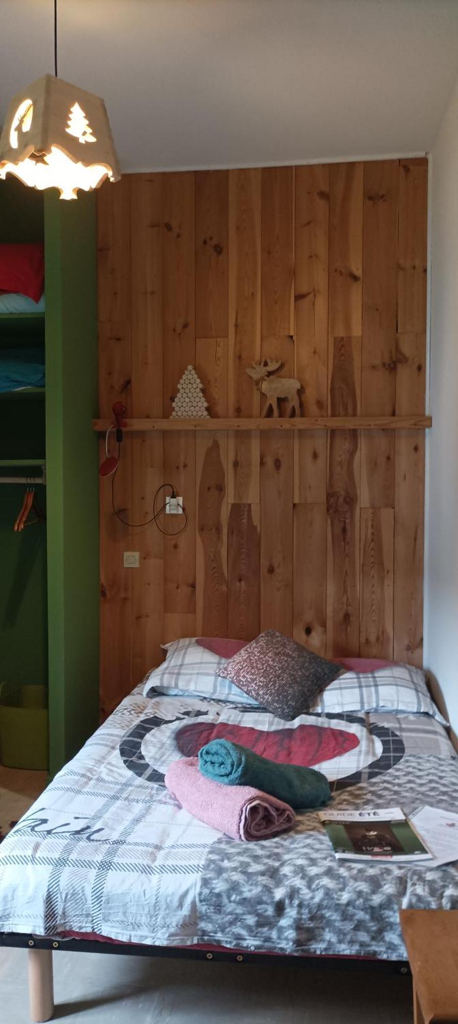 Le Sapin Rouge - Restaurant - Bar - Chambres D'Hotes Artigues  Εξωτερικό φωτογραφία