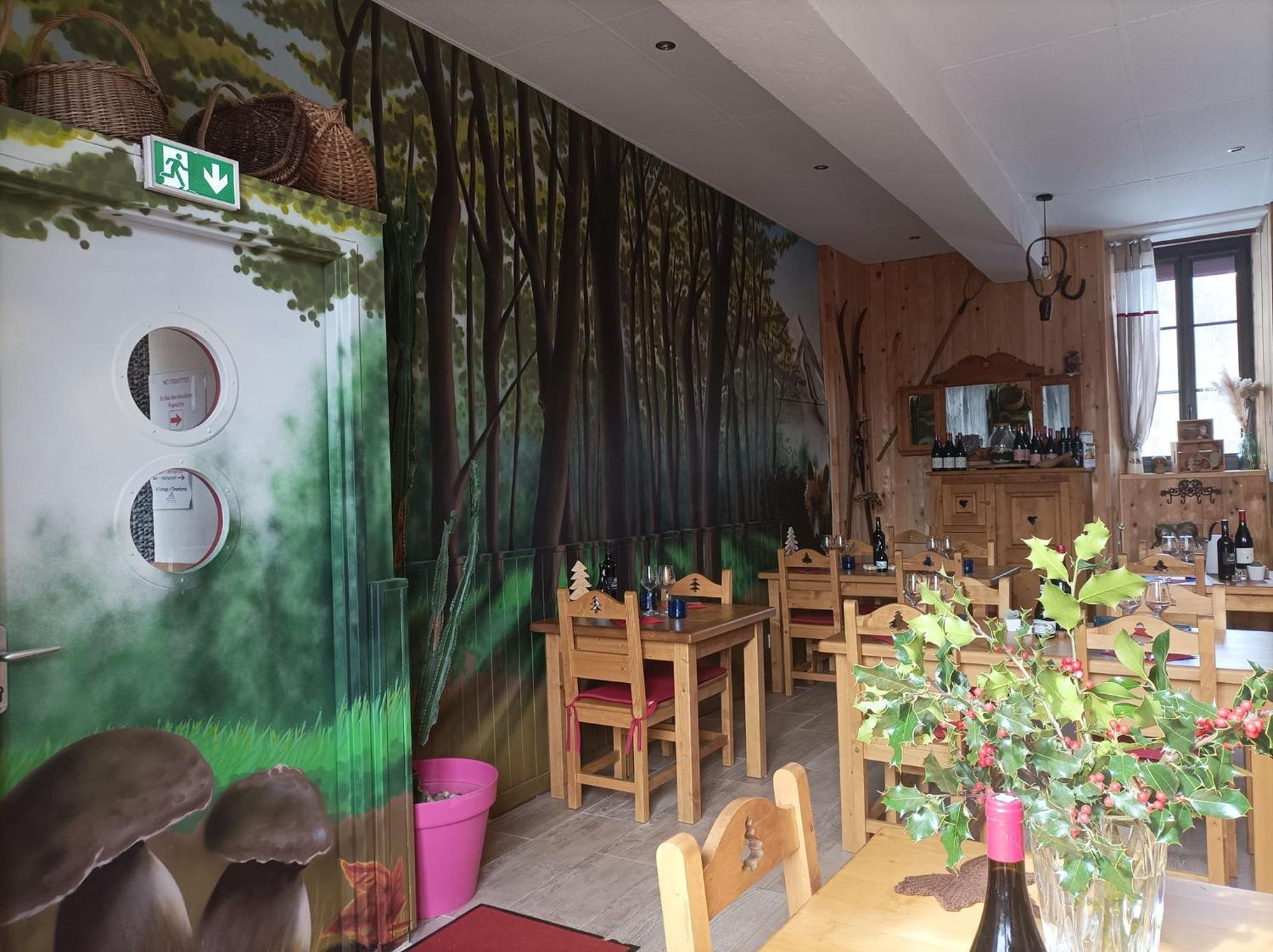 Le Sapin Rouge - Restaurant - Bar - Chambres D'Hotes Artigues  Εξωτερικό φωτογραφία